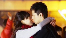 娱乐爆料接吻视频合集,甜蜜瞬间！娱乐爆料接吻视频合集大放送